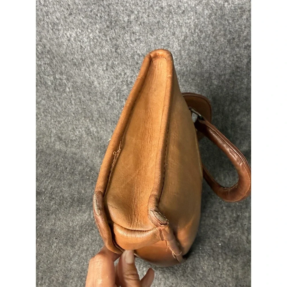 vtg 70s Coach NYC Glove Tanned Leather Doctor Slim Satchel Bag Tan USA